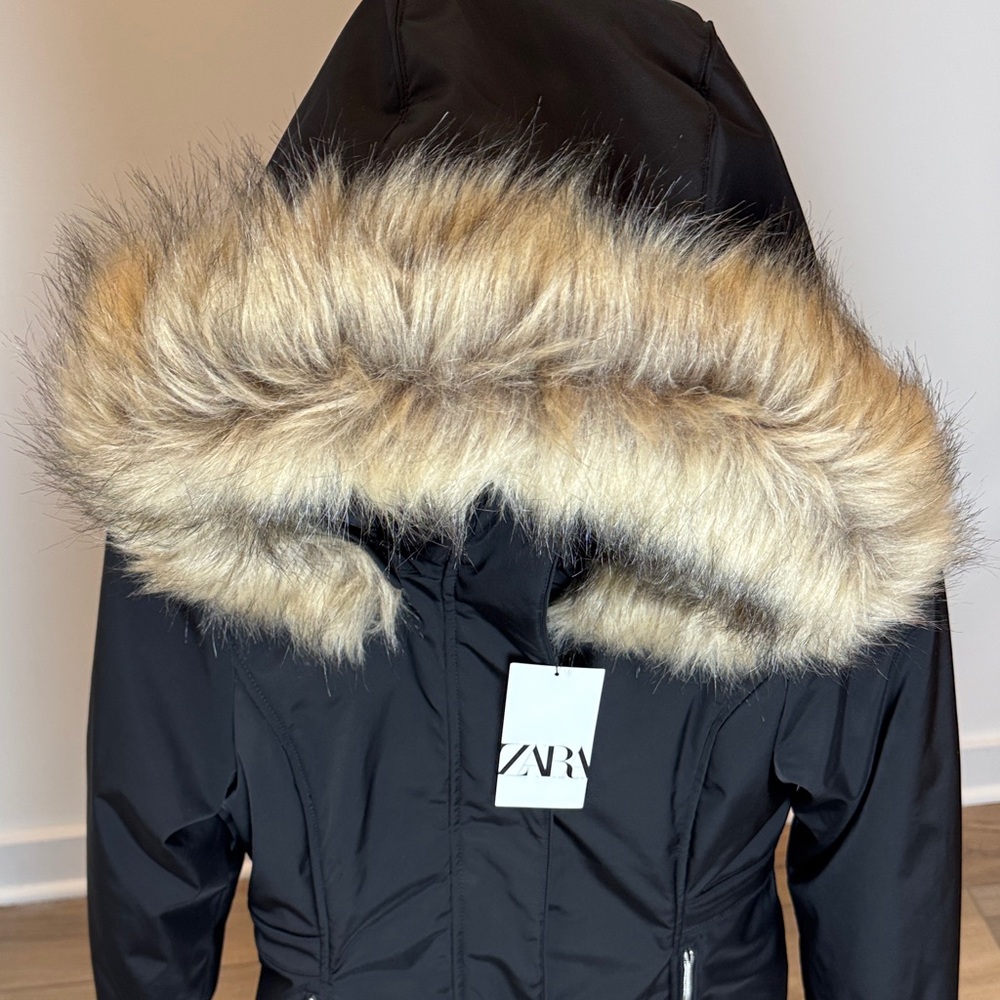 Zara Women’s Black Faux Fur Hooded Jacket size Small NWT - Picture 5 of 12